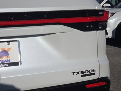 New 2026 Lexus TX 500h AWD image 11