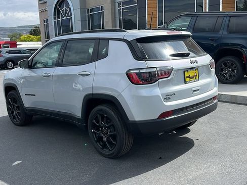 New 2026 Jeep Compass Latitude AWD/4WD image 7