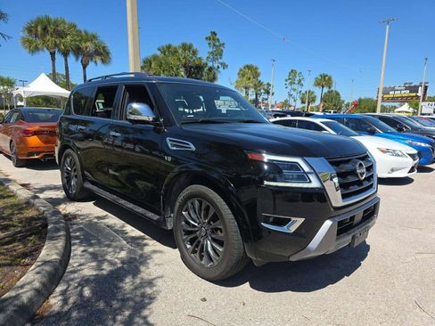 Used 2022 Nissan Armada Platinum w/ Captain's Chairs Package RWD image 4