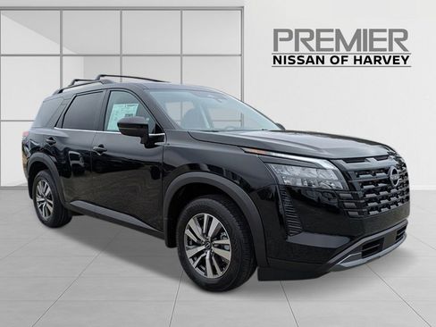 New 2026 Nissan Pathfinder SL FWD image 7