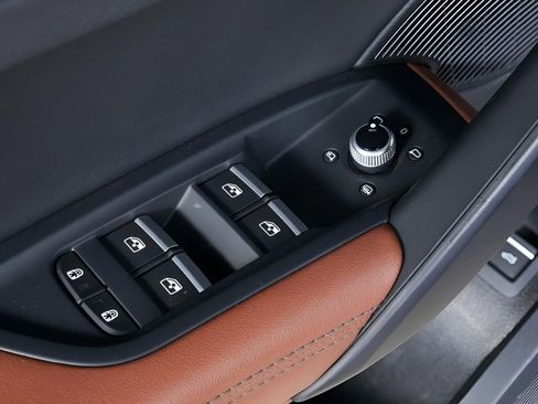 Used 2021 Audi Q5 2.0T Premium Plus w/ Premium Plus Package image 23