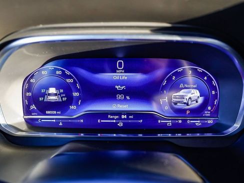 Used 2024 Chevrolet Tahoe Premier image 27