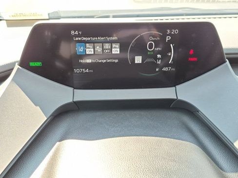 Certified 2025 Toyota Prius LE FWD image 10
