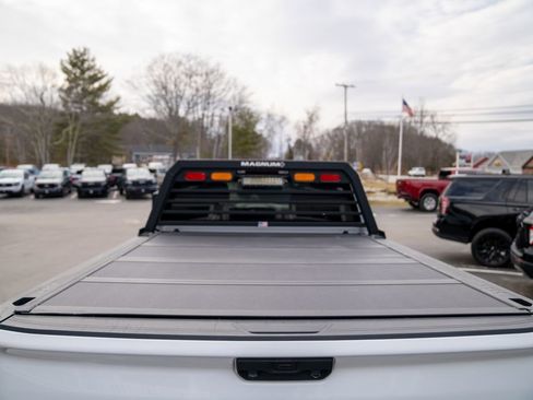 Used 2021 Chevrolet Silverado 2500 Custom w/ Custom Value Package image 6