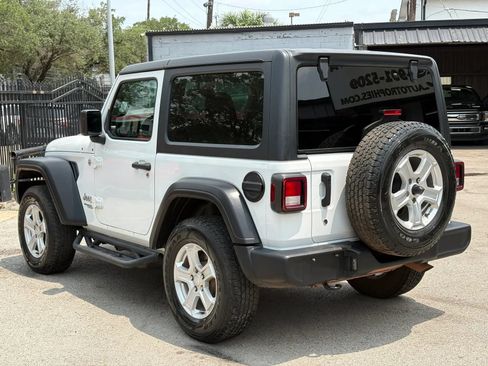 Used 2020 Jeep Wrangler Sport AWD/4WD image 5