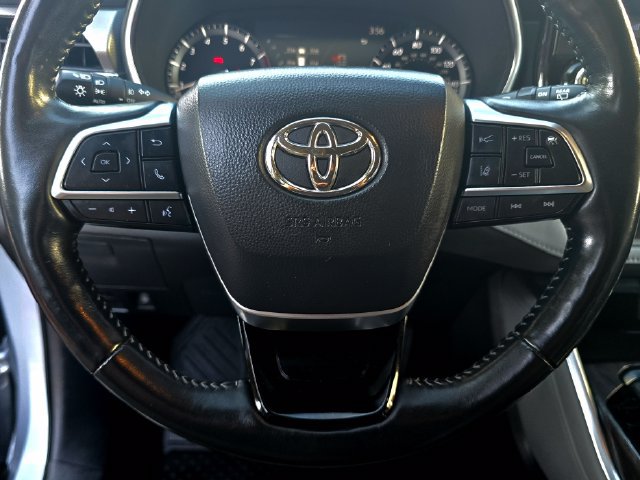 Used 2021 Toyota Highlander Platinum AWD/4WD image 16