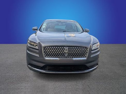 Used 2022 Lincoln Nautilus FWD w/ Premium Package image 8