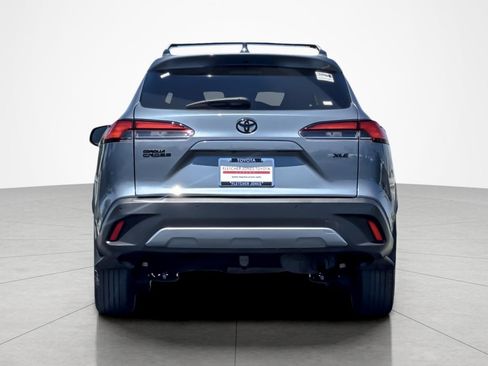 Certified 2023 Toyota Corolla Cross XLE w/ Convenience Package FWD image 4
