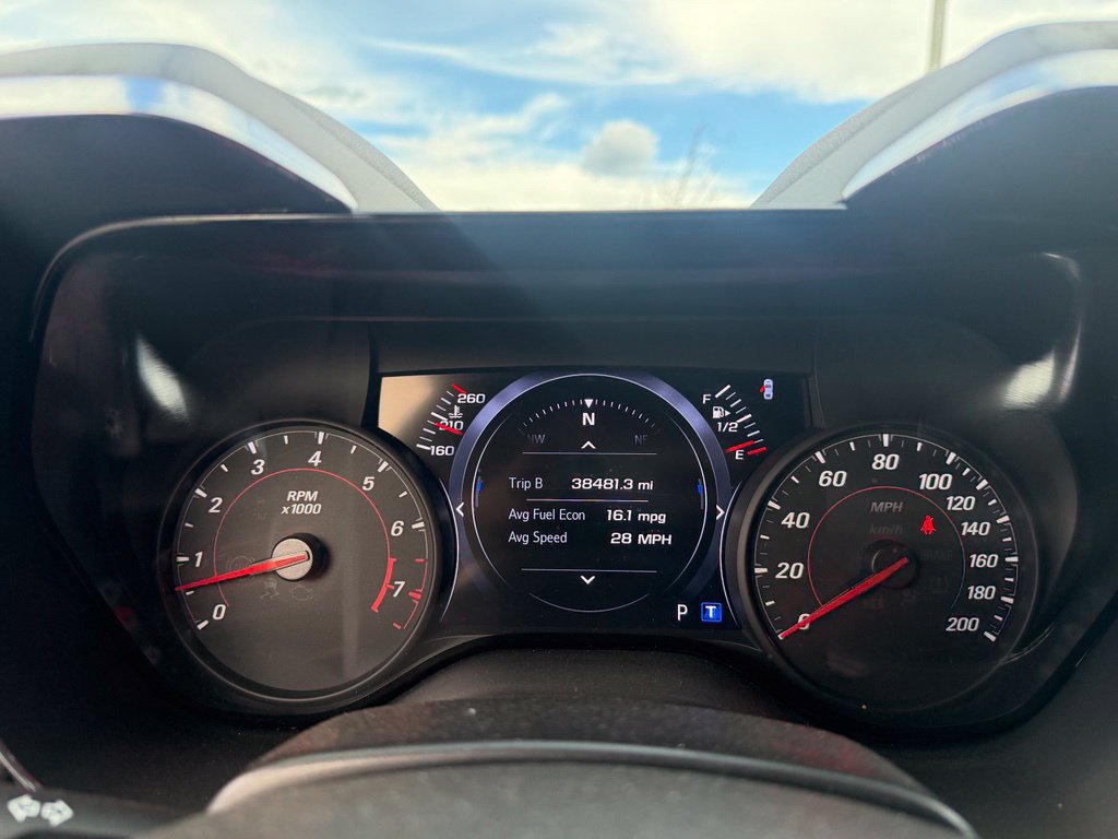 Used 2022 Chevrolet Camaro ZL1 RWD image 15