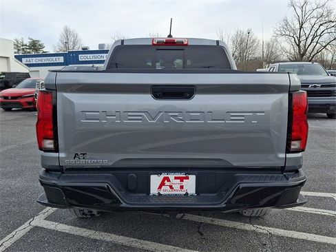 Certified 2024 Chevrolet Colorado Z71 w/ Z71 Convenience Package 2 image 5