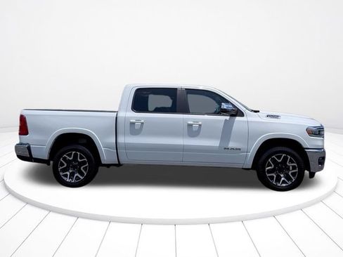 Used 2025 RAM 1500 Laramie AWD/4WD image 2
