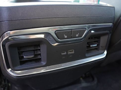 Used 2024 Chevrolet Silverado 3500 High Country AWD/4WD image 4