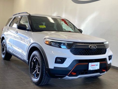 Used 2022 Ford Explorer Timberline image 2