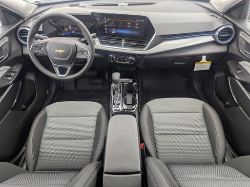 New 2026 Chevrolet Trax LT image 16