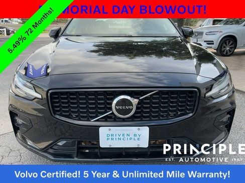 Certified 2024 Volvo S60 B5 Core FWD image 9