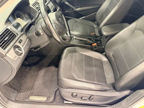 Used 2014 Volkswagen Passat 1.8T Wolfsburg Edition FWD image 22