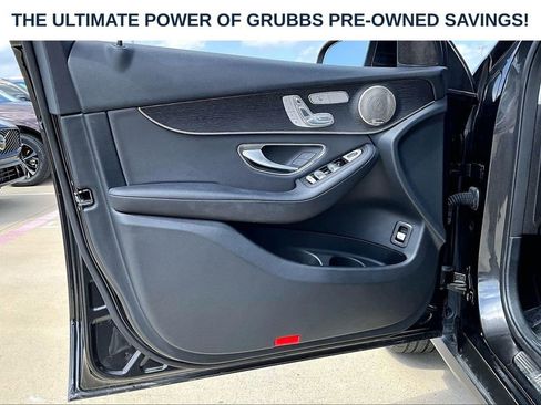 Used 2021 Mercedes-Benz GLC 300 image 24