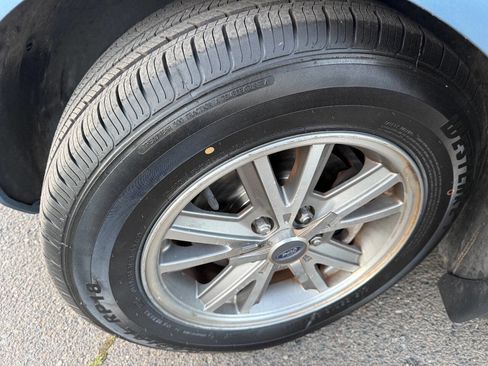 Used 2006 Ford Mustang Coupe image 18