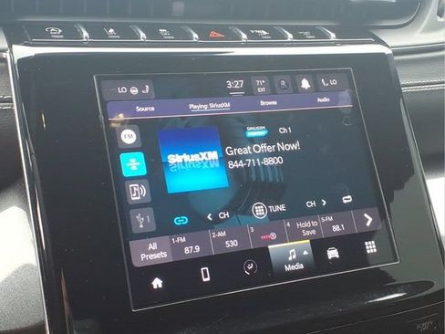 Used 2021 Jeep Grand Cherokee L Laredo AWD/4WD image 5