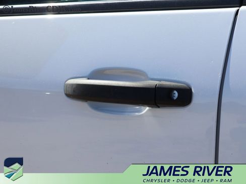 Used 2019 Chevrolet Silverado 2500 W/T AWD/4WD image 19