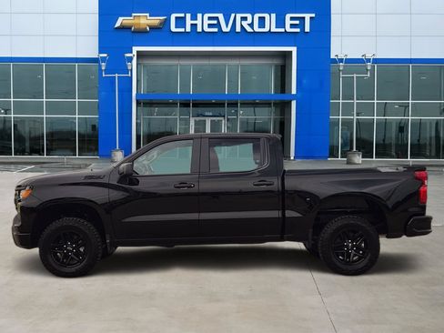 New 2026 Chevrolet Silverado 1500 Custom Trail Boss w/ LPO, Dark Essentials Package AWD/4WD image 3