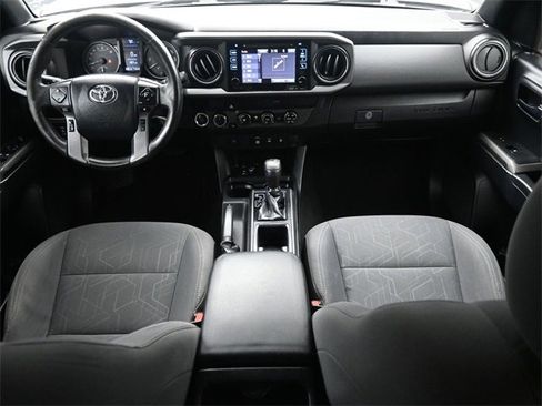 Used 2019 Toyota Tacoma TRD Sport image 20