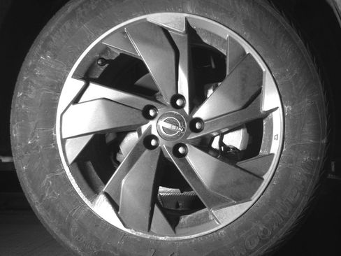 Used 2025 Nissan Rogue SV image 13