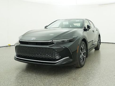 New 2026 Toyota Crown XLE image 4