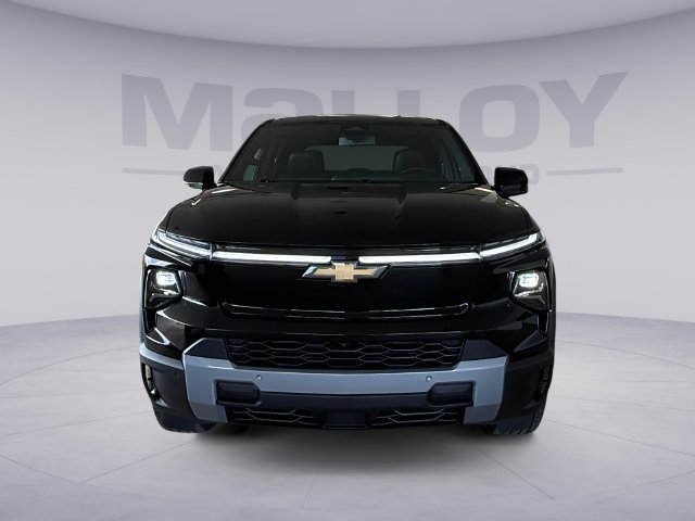 Used 2026 Chevrolet Silverado EV LT AWD/4WD image 8