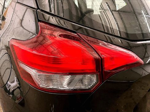 Used 2019 Nissan Kicks SV FWD image 28