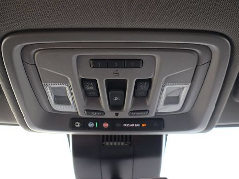 New 2026 Chevrolet Silverado 1500 LTZ w/ LTZ Premium Package AWD/4WD image 18