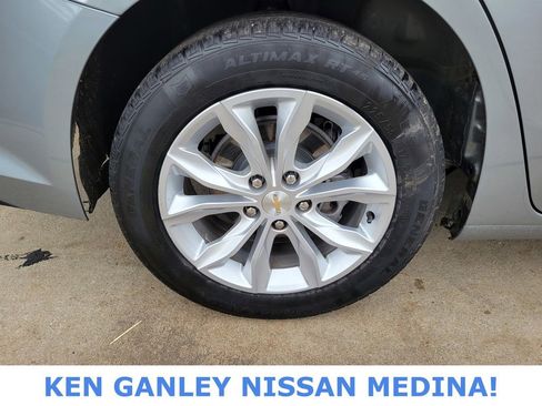 Used 2024 Chevrolet Malibu LT image 21