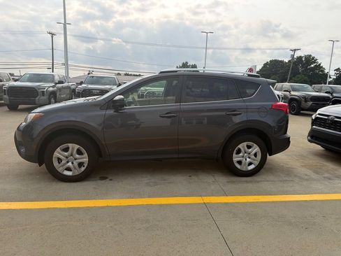 Used 2014 Toyota RAV4 LE AWD/4WD image 3