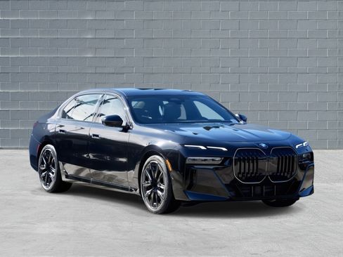 New 2026 BMW 740i 740i RWD w/ Premium Package image 1