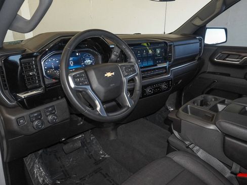 Used 2023 Chevrolet Silverado 1500 LT image 23