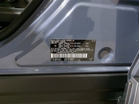 Used 2025 Subaru Solterra Touring image 37