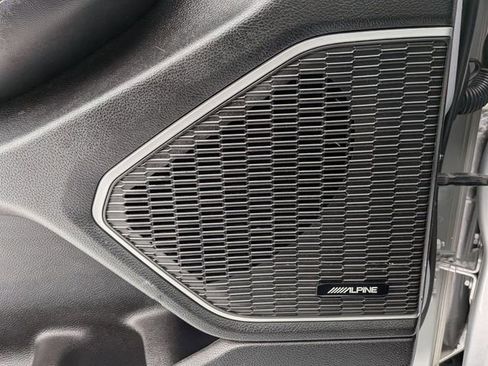 Used 2024 Jeep Grand Cherokee L Limited w/ Luxury Tech Group II image 17