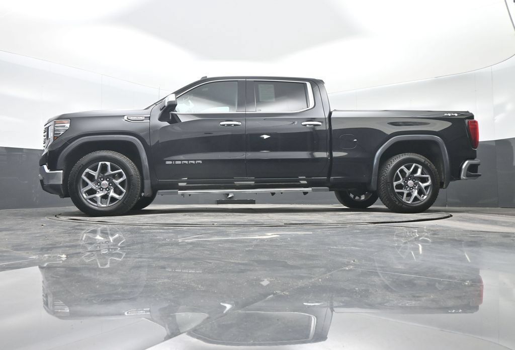 Used 2022 GMC Sierra 1500 SLT w/ SLT Convenience Package AWD/4WD image 27