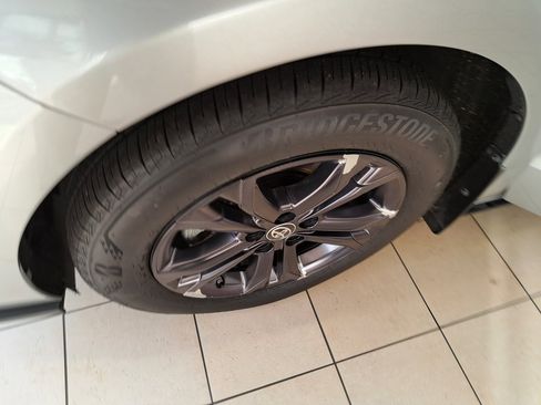 Used 2025 Toyota Sienna XSE image 31