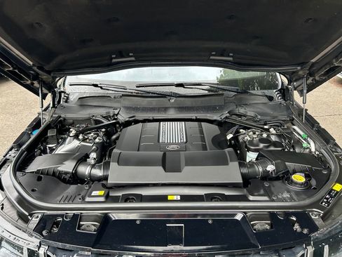 Used 2019 Land Rover Range Rover Sport Supercharged AWD/4WD image 30