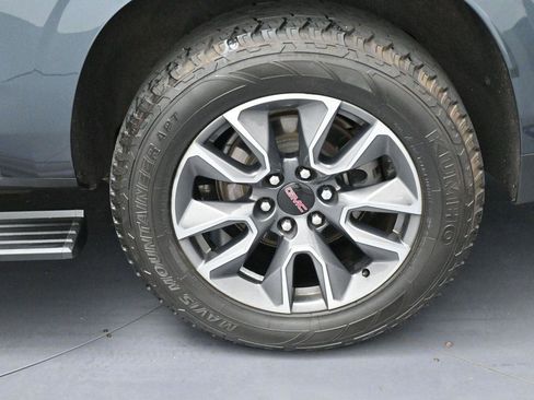 Used 2021 GMC Yukon XL AT4 w/ AT4 Premium Plus Package AWD/4WD image 43