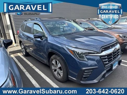 Used 2023 Subaru Ascent Premium w/ Convenience Package AWD/4WD image 1
