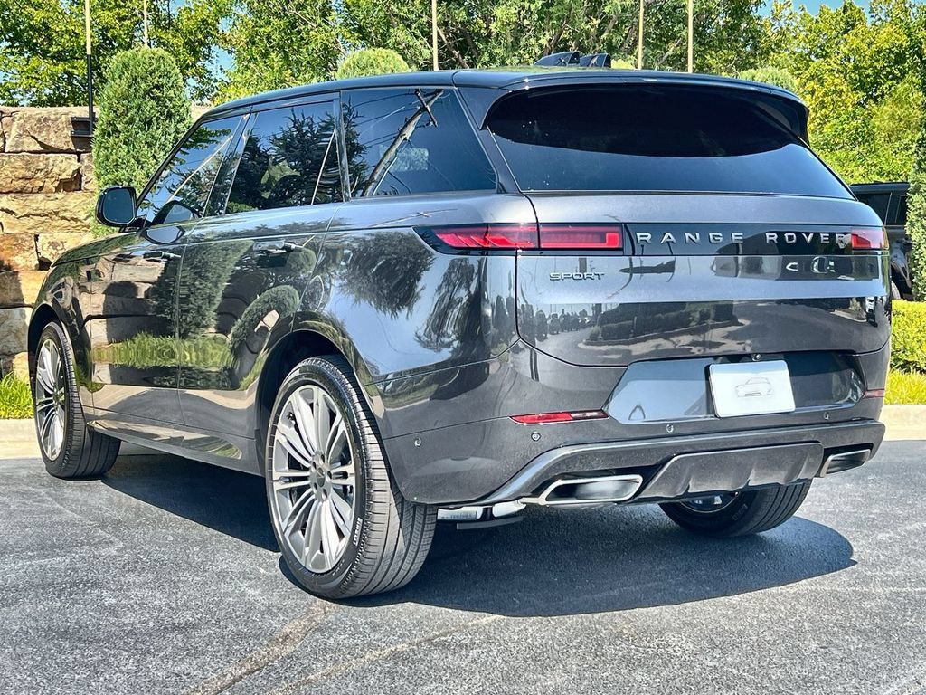 New 2026 Land Rover Range Rover Sport Dynamic SE AWD/4WD image 3