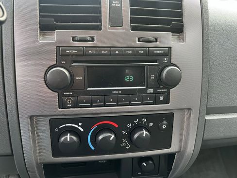 Used 2006 Dodge Dakota SLT w/ Sport Appearance Group image 23