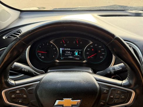 Used 2018 Chevrolet Malibu LT w/ Redline Edition FWD image 15