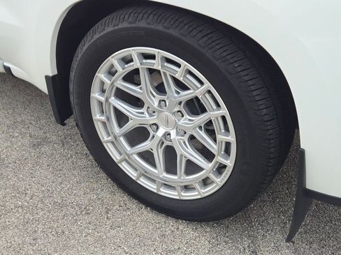 Used 2025 Chevrolet Silverado 1500 RST w/ Redline Edition image 15