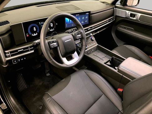 Used 2025 Hyundai Santa Fe SEL AWD/4WD image 12