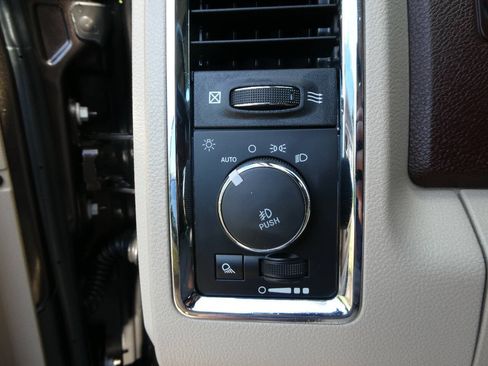 Used 2017 RAM 1500 Laramie w/ Convenience Group AWD/4WD image 22