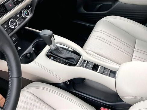 New 2026 Honda HR-V EX-L image 9
