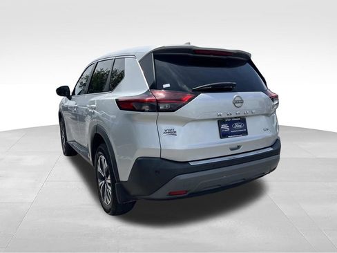 Used 2022 Nissan Rogue SV FWD image 6